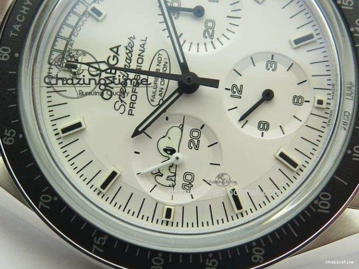 1223 Efficient Speedmaster JHF SS Snoopy Award 45th Anniversary White dial On SS Bracelet 8239